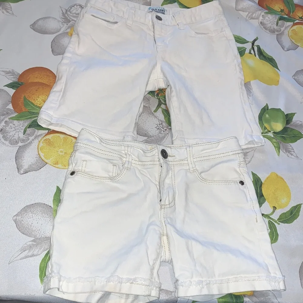 Mudd & Old Navy 2 white adjustable mid length shorts sz Girls 10 EUC